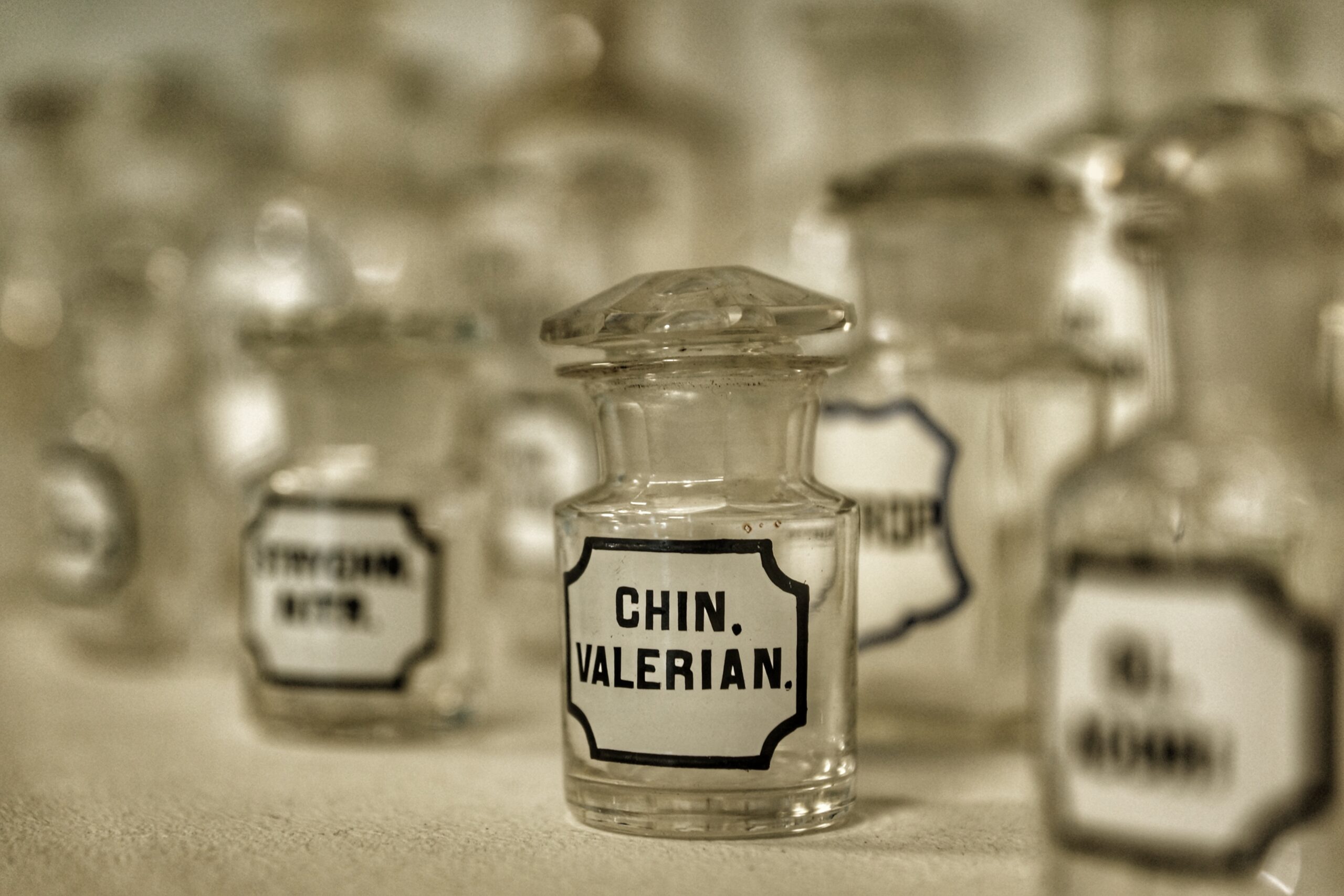 Clinres Farmacija content image vials